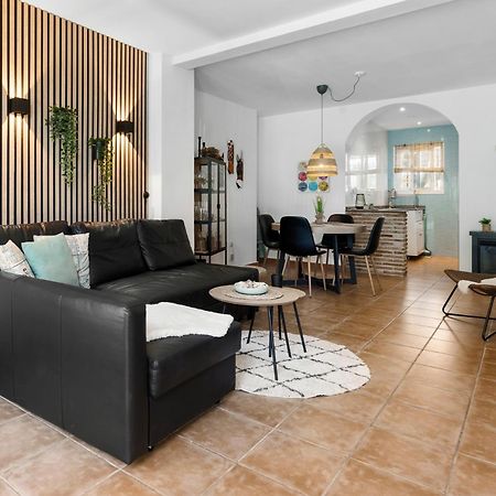 Beachfront Calahonda Apartment By Costarentals - Ref 89 Sitio de Calahonda Екстер'єр фото