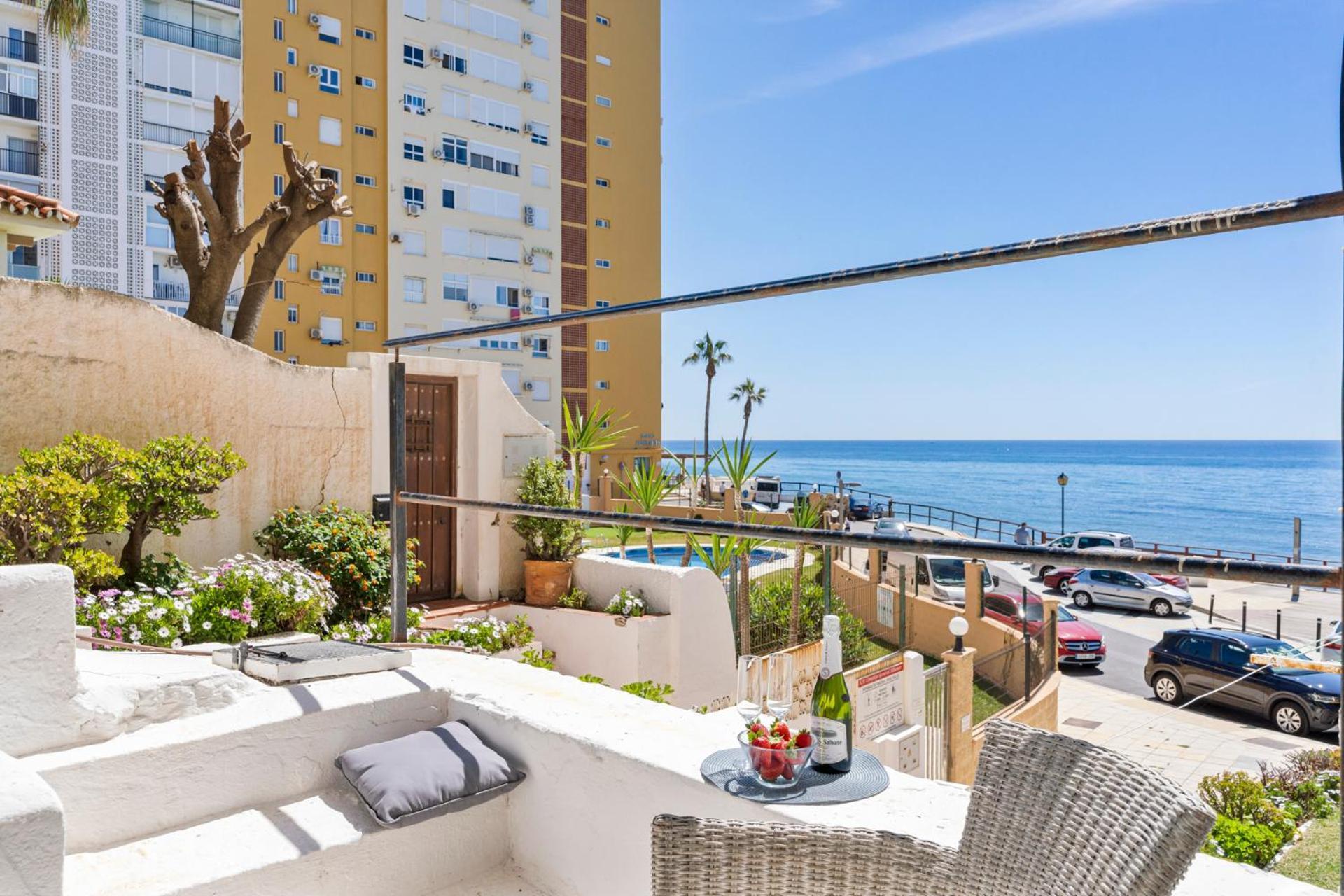 Beachfront Calahonda Apartment By Costarentals - Ref 89 Sitio de Calahonda Екстер'єр фото